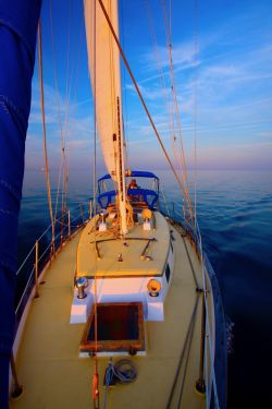 Used Boats For Sale in Maine by owner | 1981 Young Sun Yacht Builders East Orient 32
